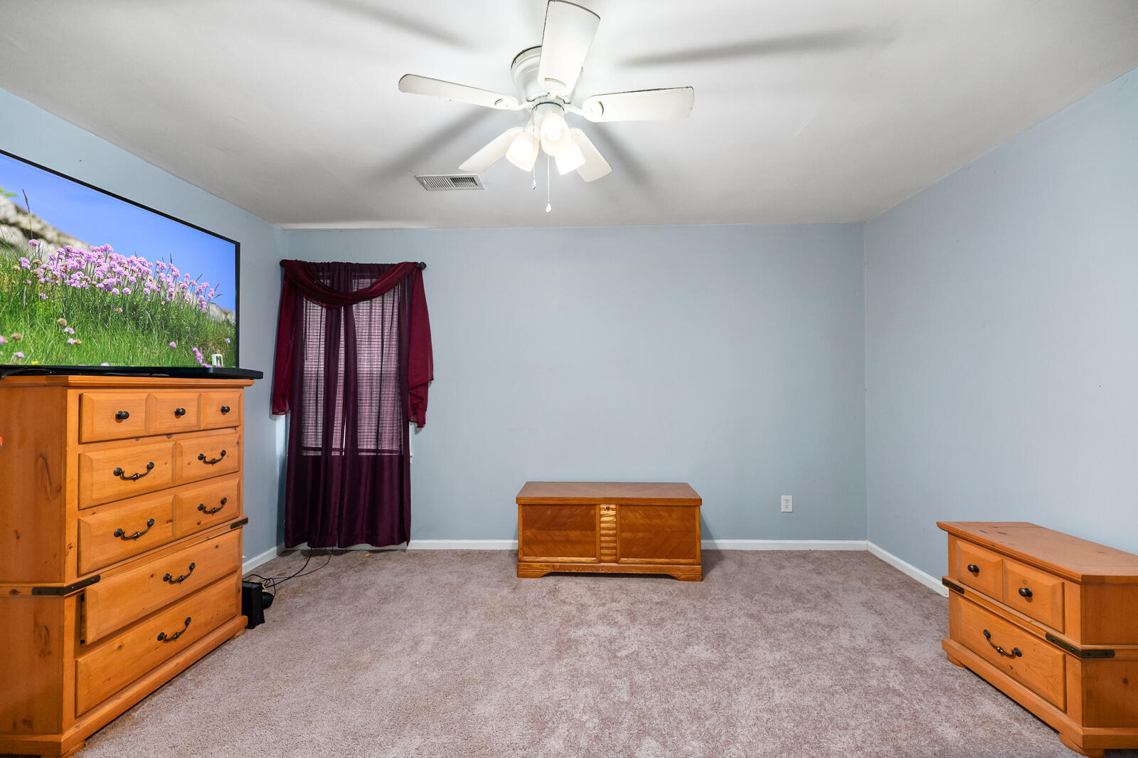 812 Beauregard Road Summerville, SC 29486 - Photo 9 of 14 812 Beauregard Rd 13 of 22