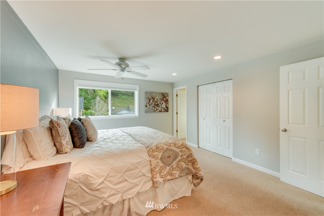 2206 Northeast 23rd Street Renton, WA 98056 - Photo 14 of 22 Gallery Image 14