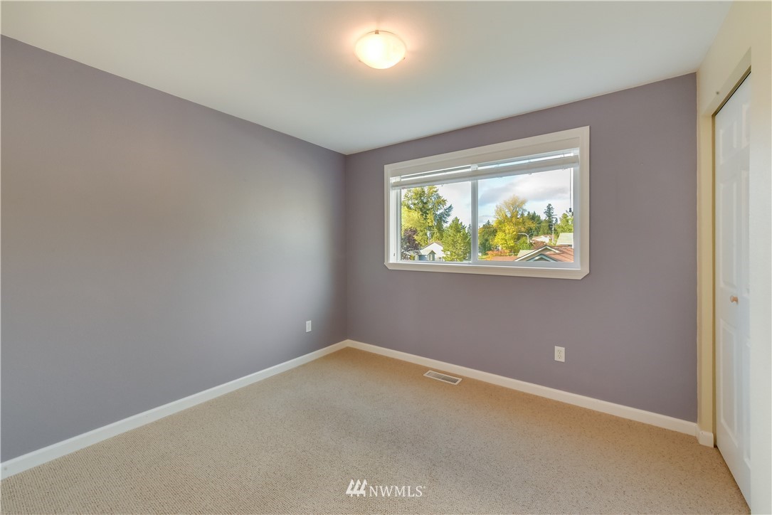 2206 Northeast 23rd Street Renton, WA 98056 - Photo 17 of 22 Gallery Image 17