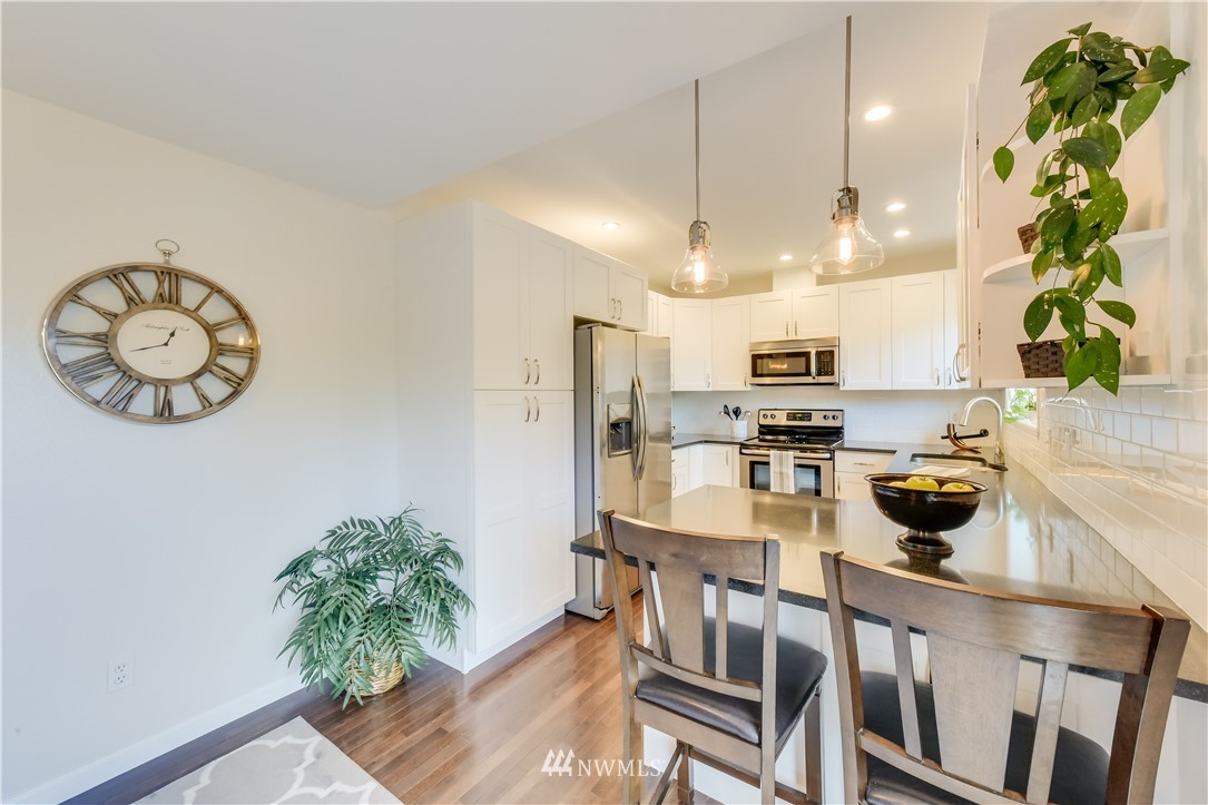 2206 Northeast 23rd Street Renton, WA 98056 - Photo 8 of 22 Gallery Image 8