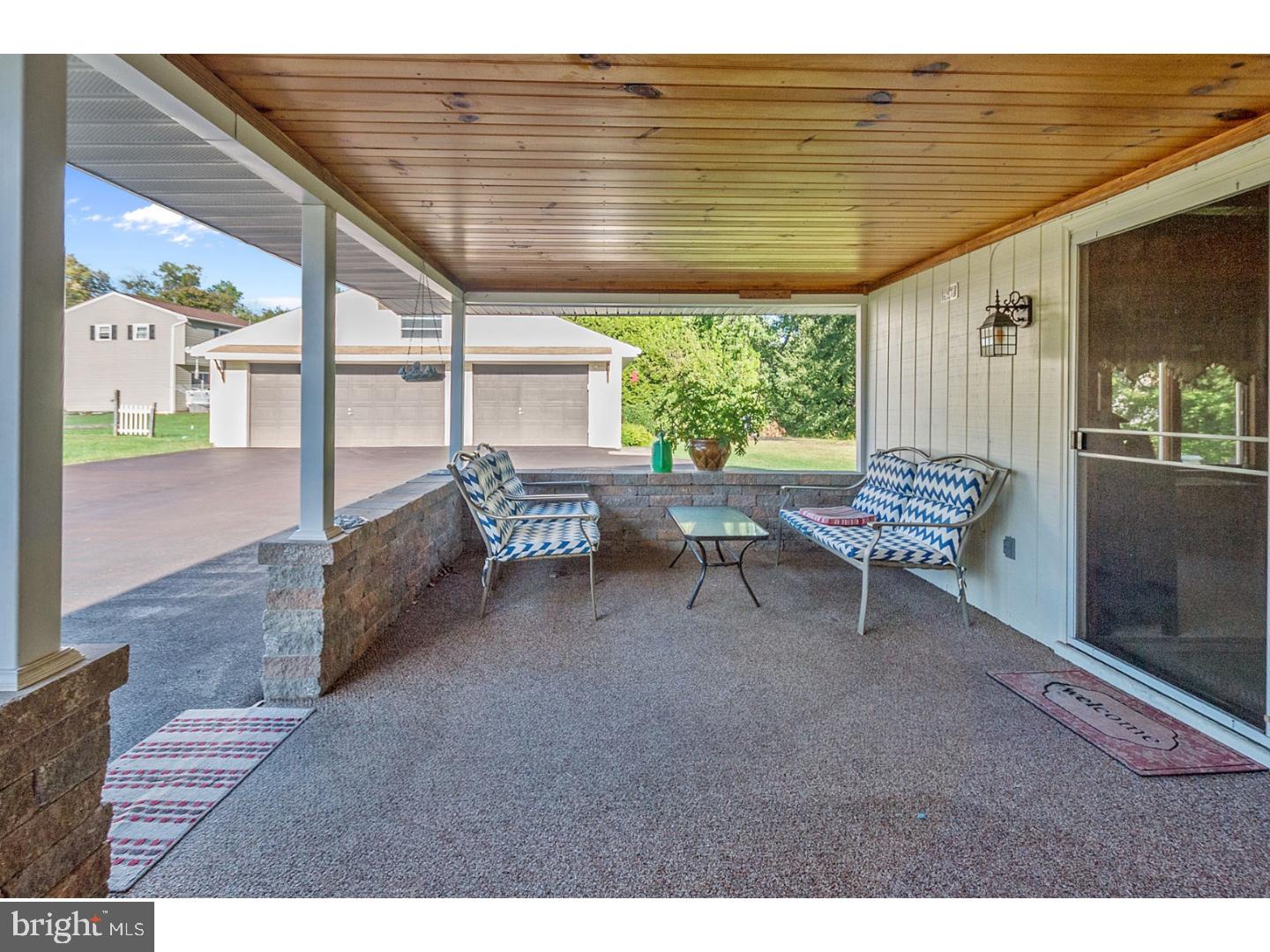 614 West Orvilla Road Hatfield, PA 19440 - Photo 20 of 25 Porch