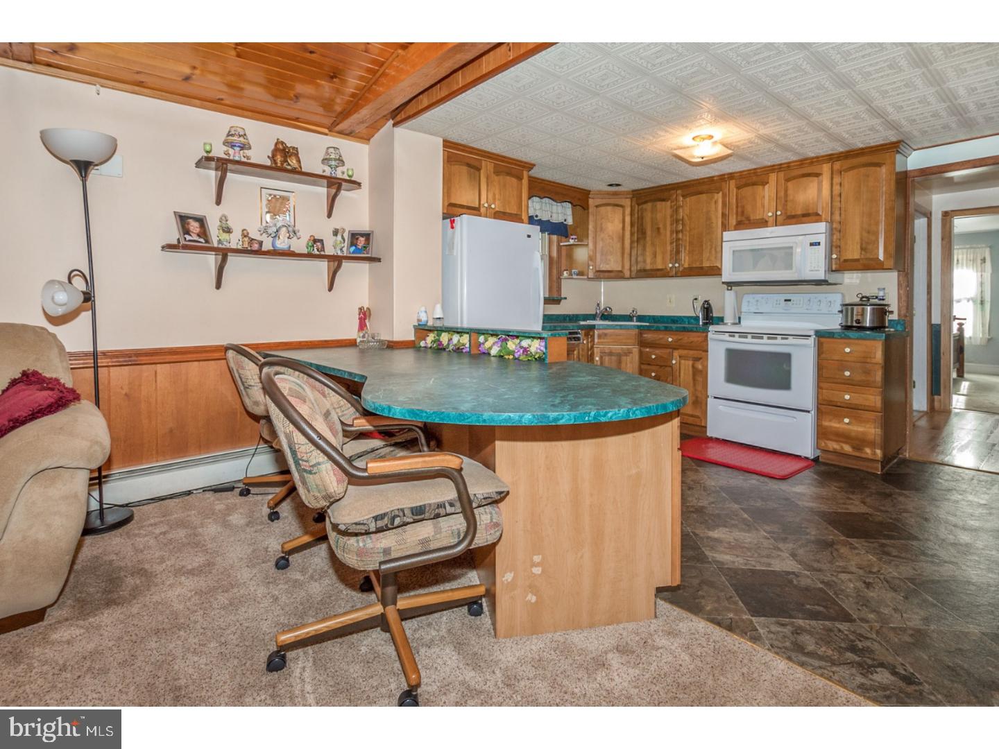 614 West Orvilla Road Hatfield, PA 19440 - Photo 8 of 25 Kitchen