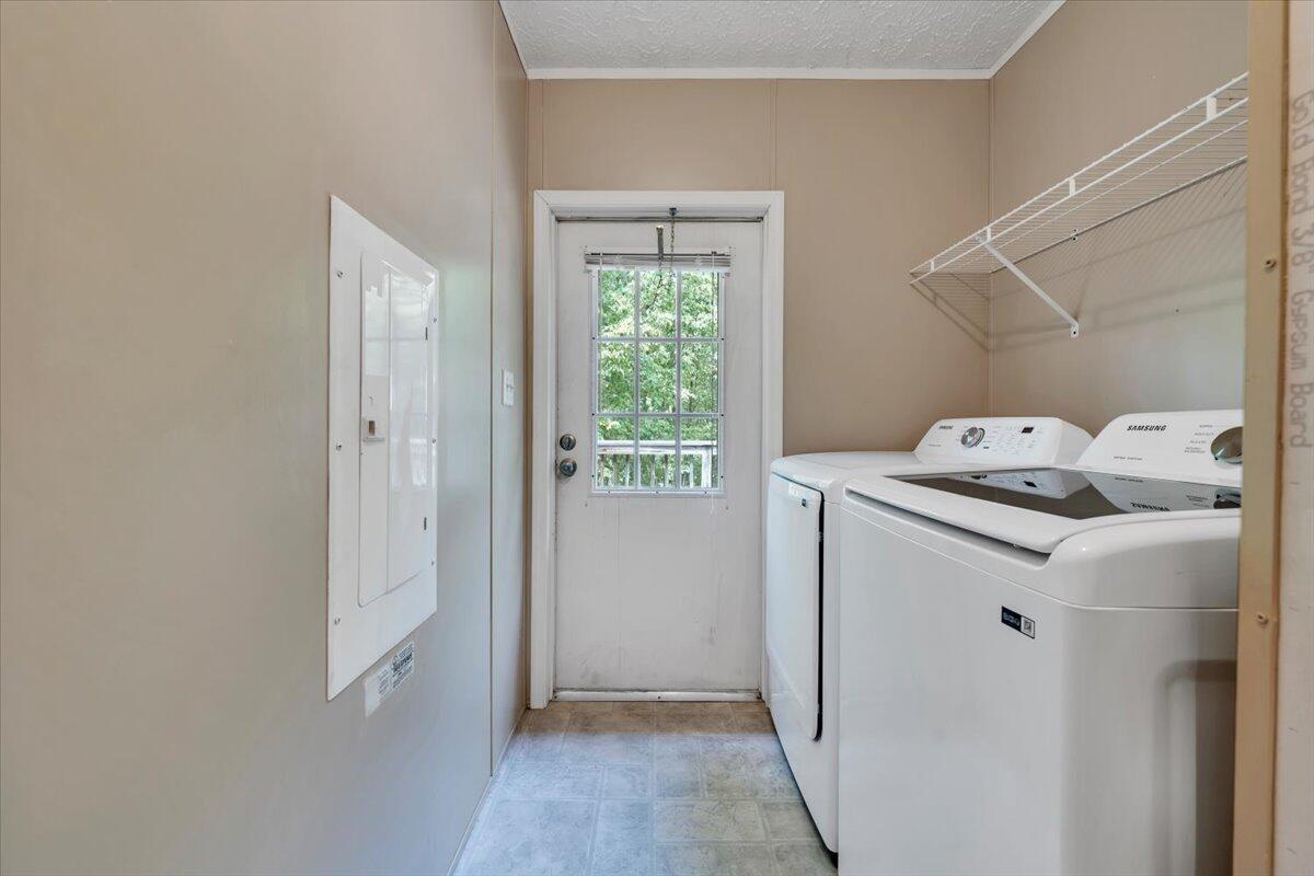 223 Taylor Tyree Road Rocky Mount, VA 24151 - Photo 14 of 40 14-MIB07941