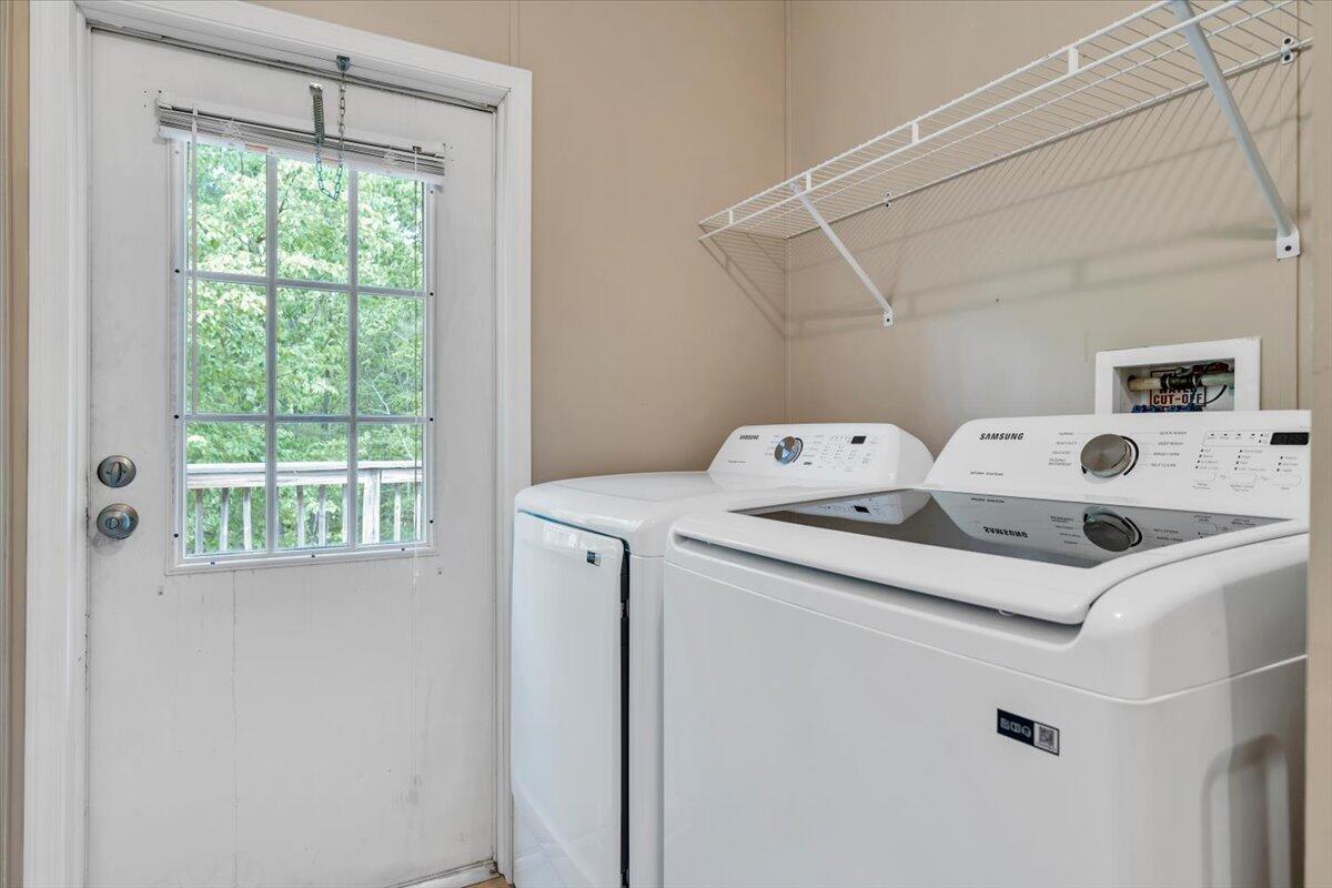 223 Taylor Tyree Road Rocky Mount, VA 24151 - Photo 15 of 40 15-MIB07944