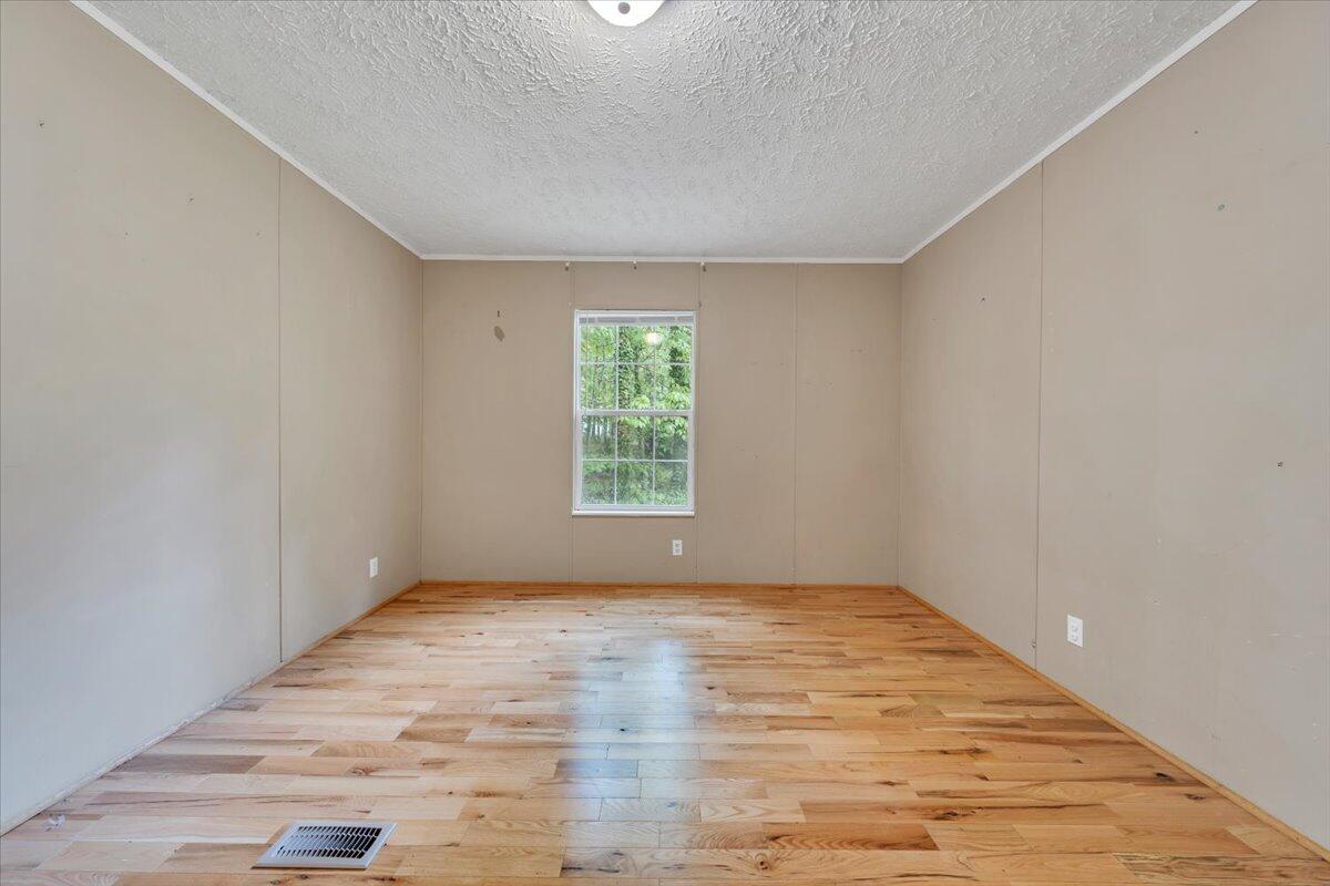 223 Taylor Tyree Road Rocky Mount, VA 24151 - Photo 24 of 40 24-MIB07986