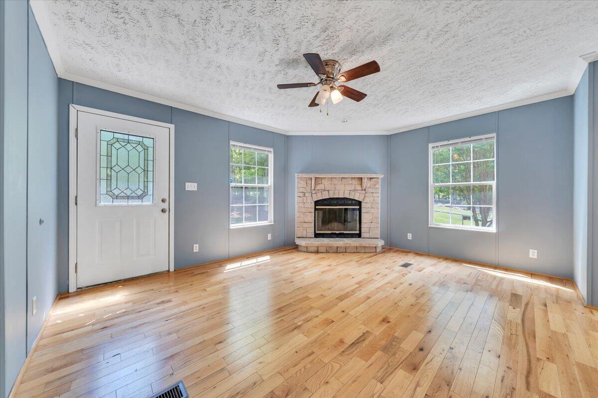 223 Taylor Tyree Road Rocky Mount, VA 24151 - Photo 5 of 40 05-MIB07914
