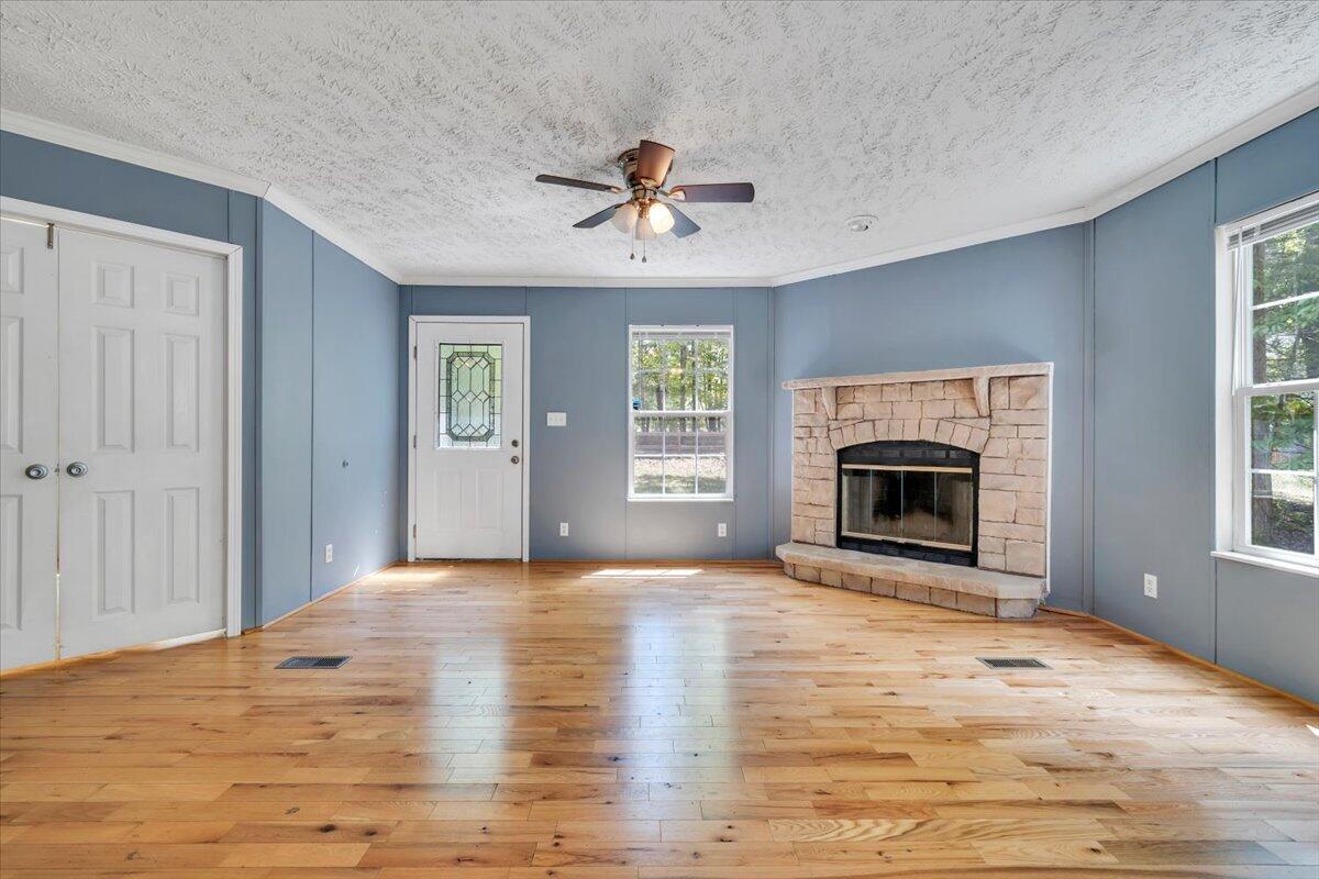 223 Taylor Tyree Road Rocky Mount, VA 24151 - Photo 6 of 40 06-MIB07917