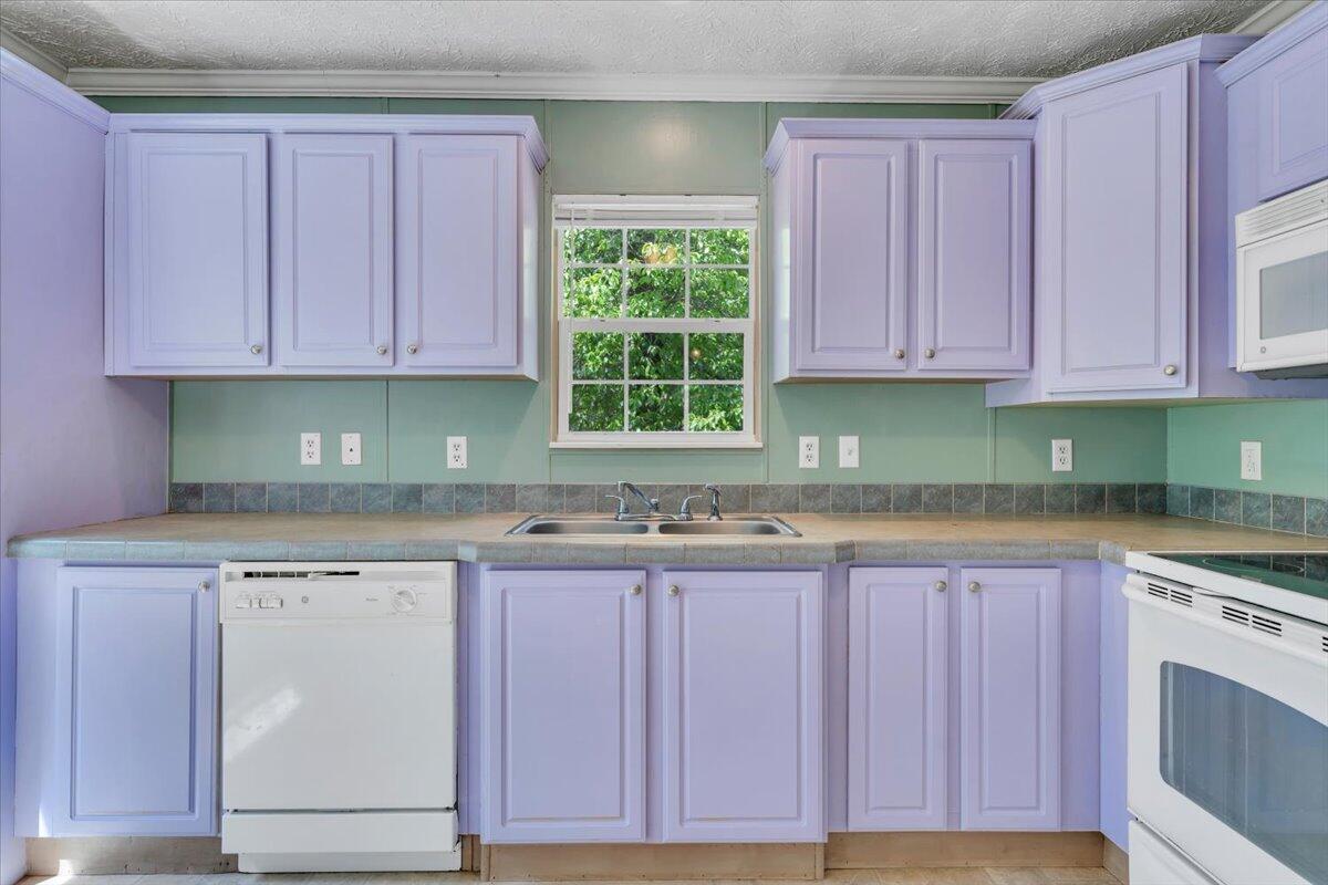 223 Taylor Tyree Road Rocky Mount, VA 24151 - Photo 9 of 40 09-MIB07938
