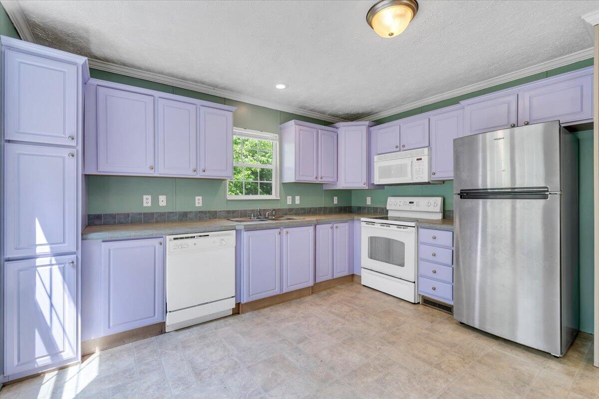 223 Taylor Tyree Road Rocky Mount, VA 24151 - Photo 10 of 40 10-MIB07926