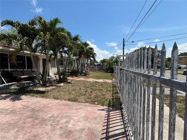 $585,000 | Biscayne Gardens, Miami, FL 33167