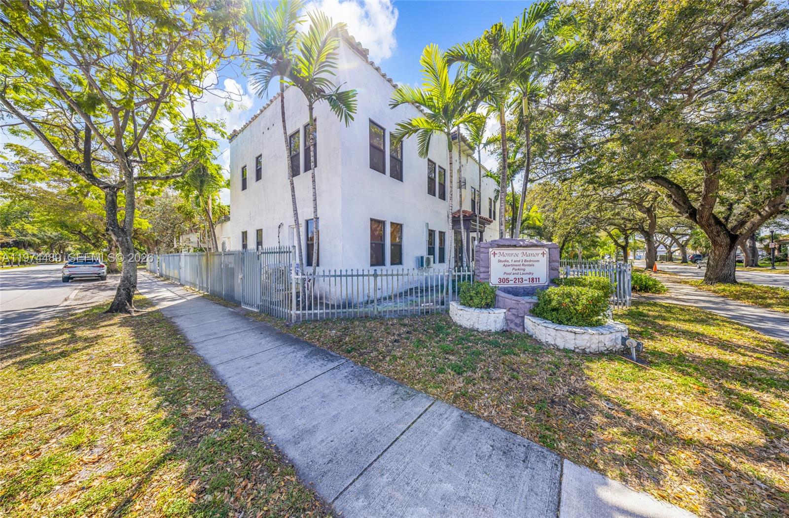 2000 Monroe Street Hollywood, FL 33020 - Photo 2 of 26