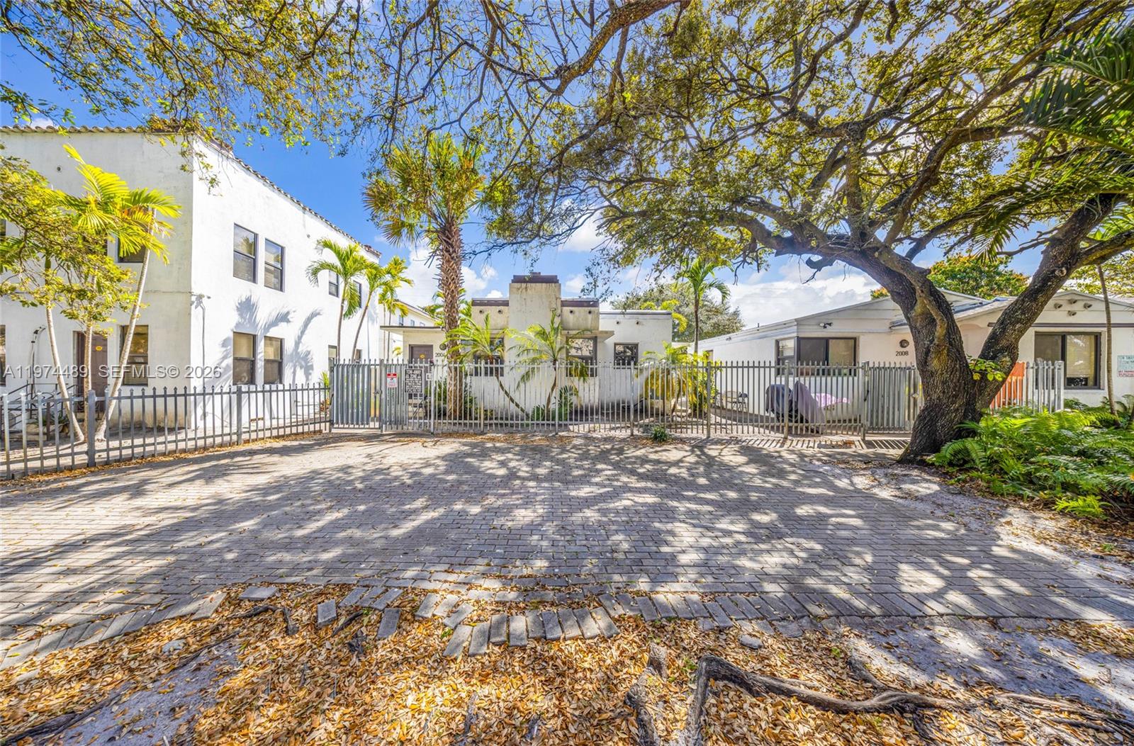 2000 Monroe Street Hollywood, FL 33020 - Photo 7 of 26