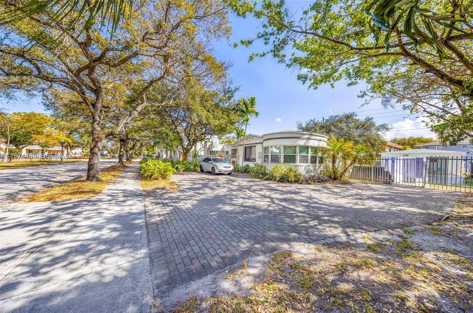 2000 Monroe Street Hollywood, FL 33020 - Photo 8 of 26