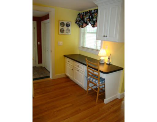 52 Carmel Road Andover, MA 01810 - Photo 5 of 16 Gallery Image 5