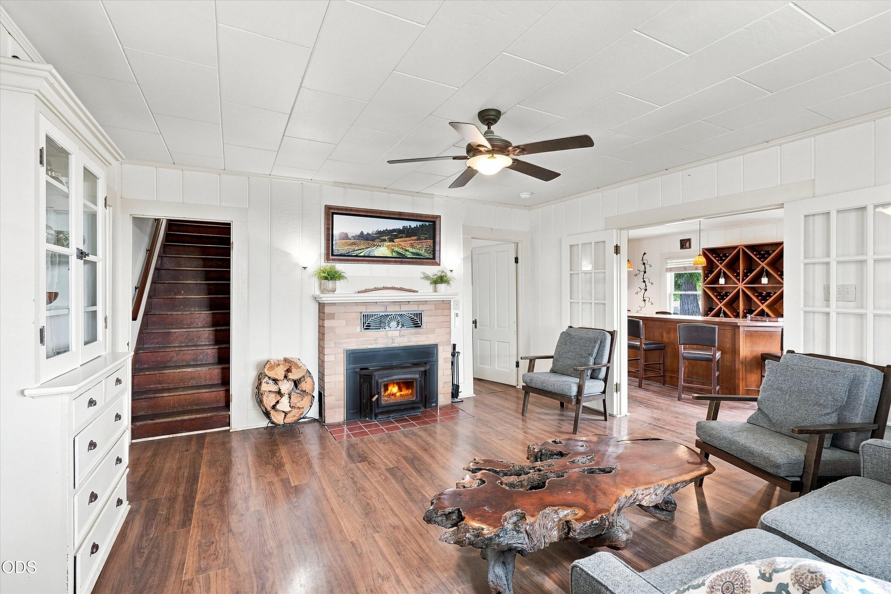 1098 Nick Young Road Eagle Point, OR 97524 - Photo 14 of 89 Gallery Image 14