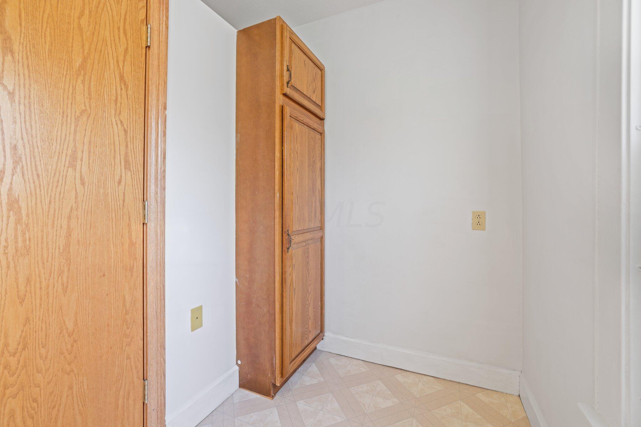 865 Cemetery Road New Lexington, OH 43764 - Photo 24 of 46 Laundry Room