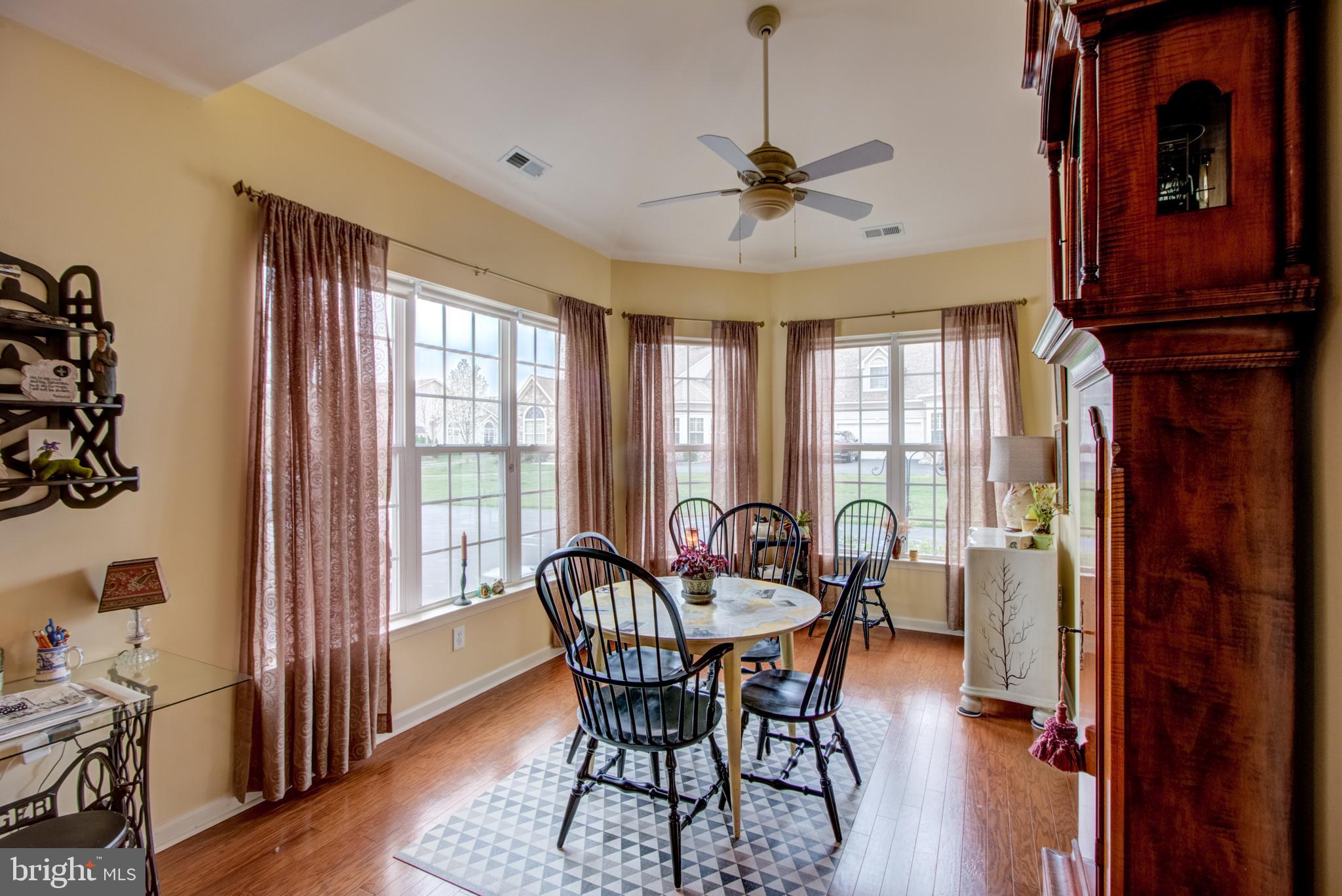 302 Willow Drive Newtown, PA 18940 - Photo 12 of 46 Breakfast Room