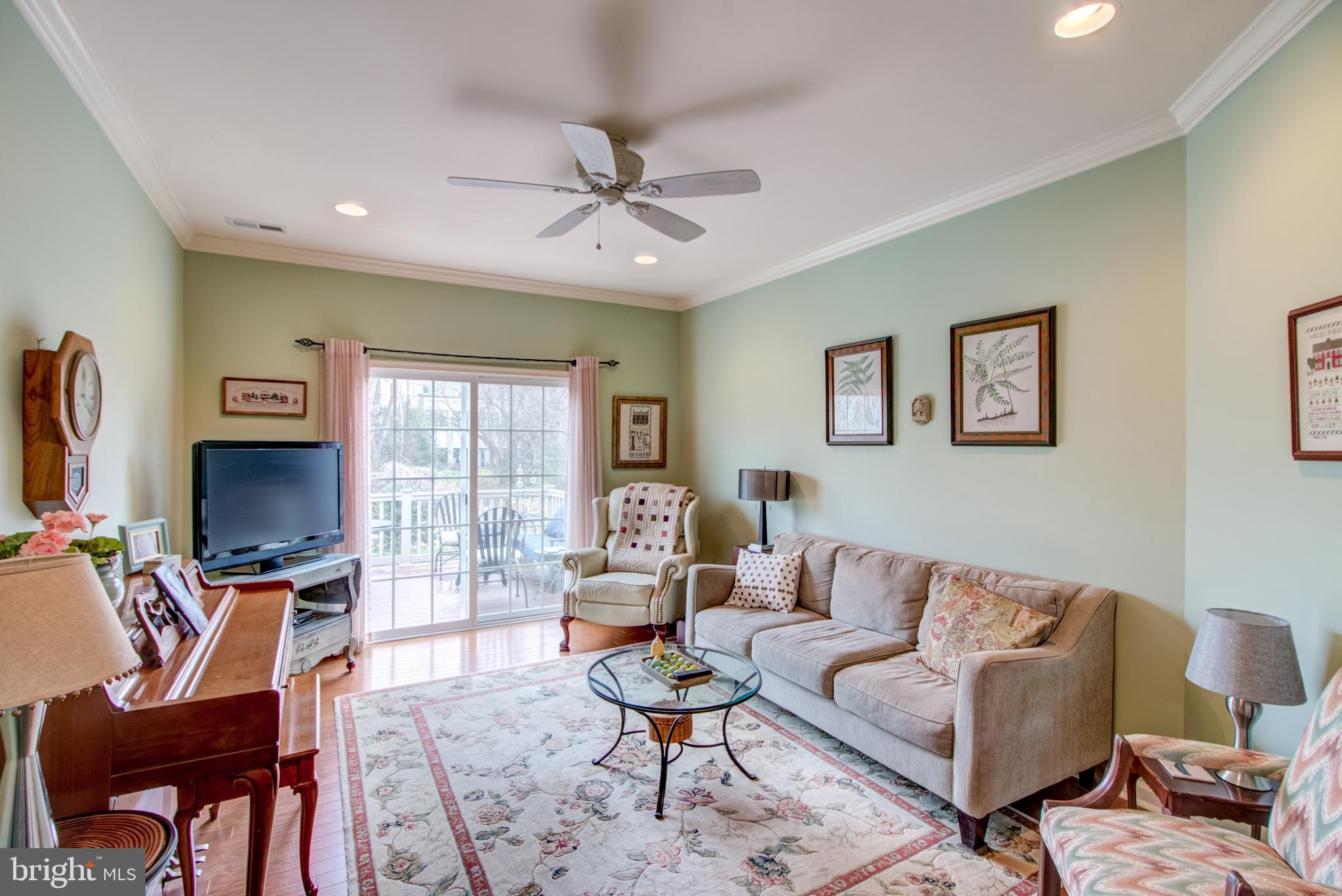 302 Willow Drive Newtown, PA 18940 - Photo 15 of 46 Family Room