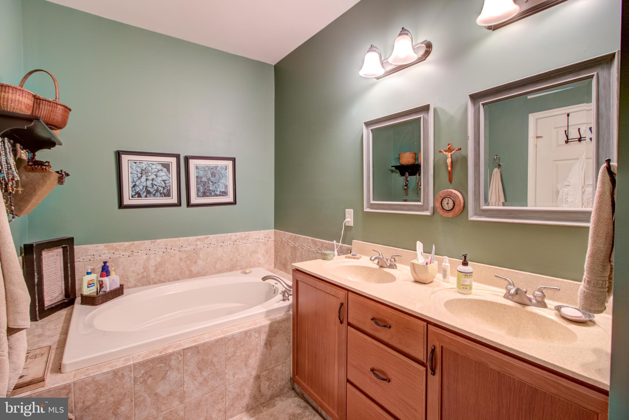 302 Willow Drive Newtown, PA 18940 - Photo 19 of 46 Master Bath