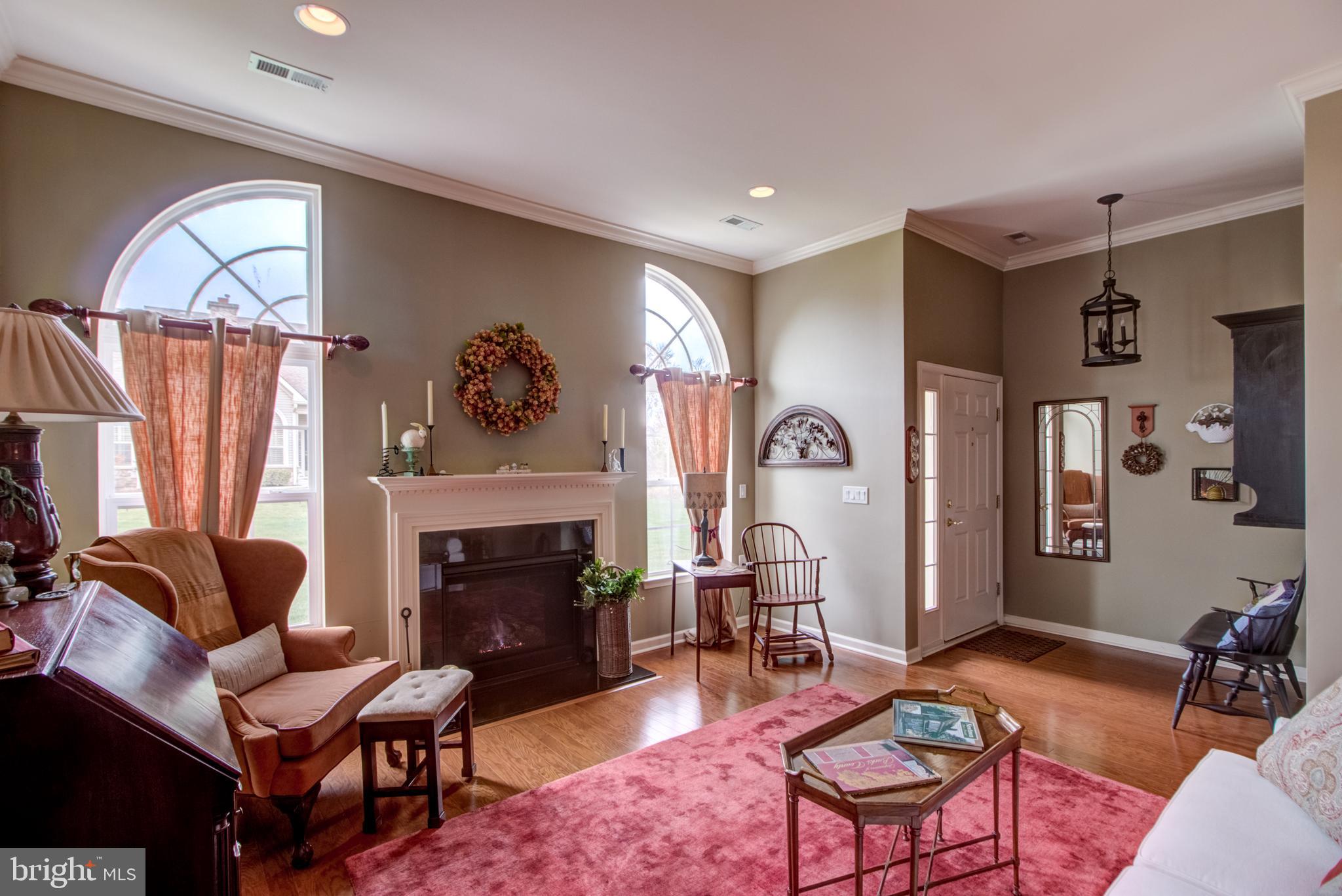 302 Willow Drive Newtown, PA 18940 - Photo 3 of 46 Living Room