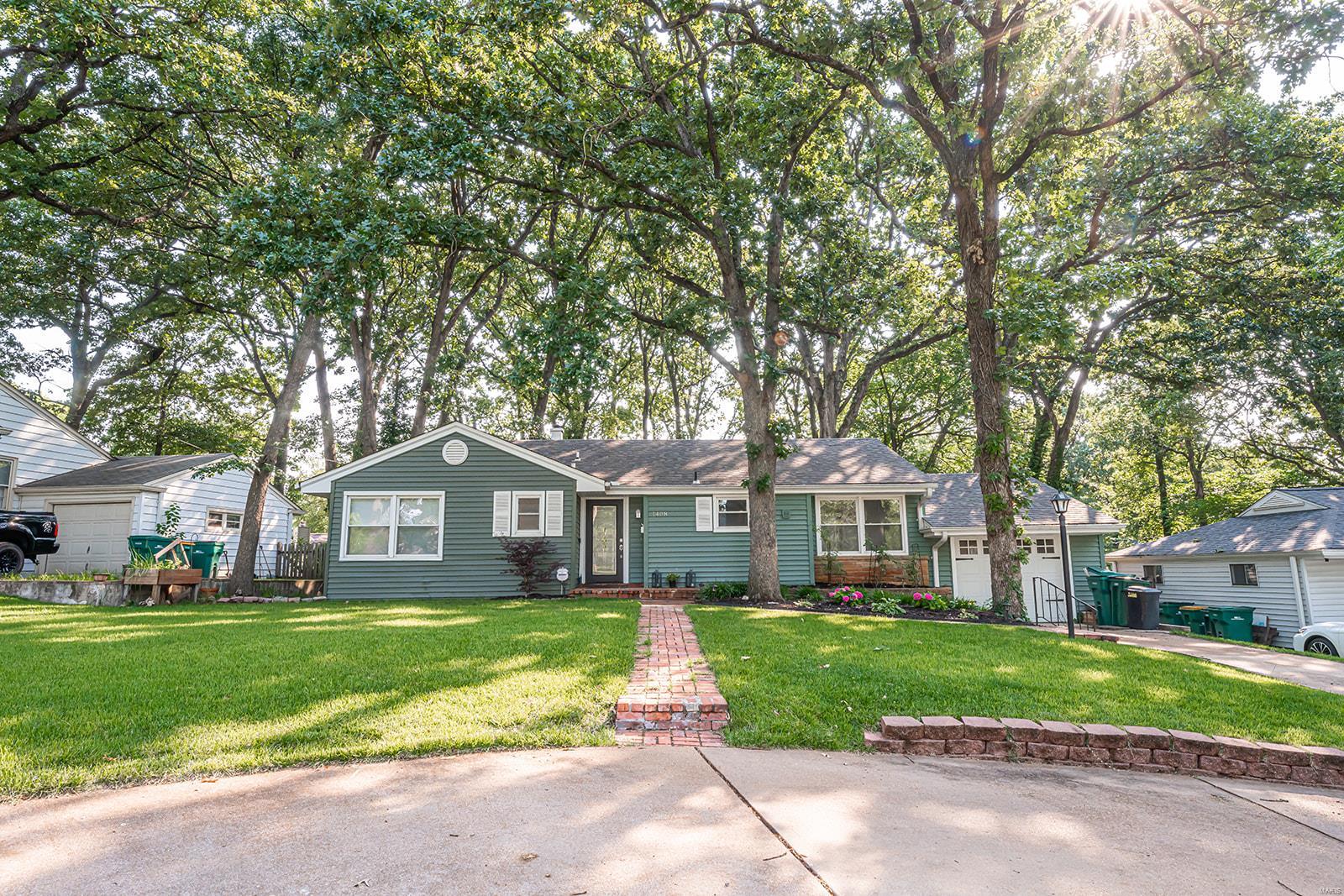 1408 Grant Road Webster Groves, MO 63119 - Photo 1 of 51 Gallery Image 1