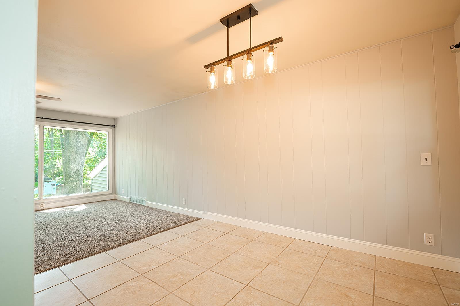 1408 Grant Road Webster Groves, MO 63119 - Photo 14 of 51 Gallery Image 14