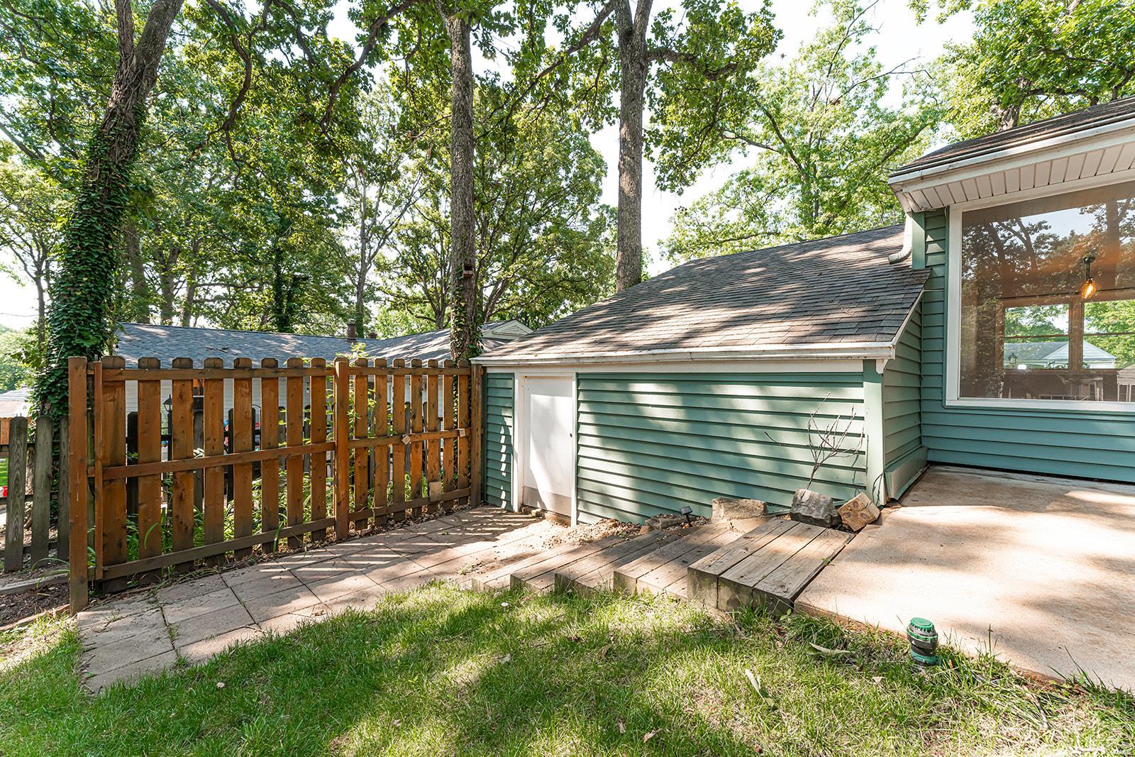 1408 Grant Road Webster Groves, MO 63119 - Photo 44 of 51 Gallery Image 44