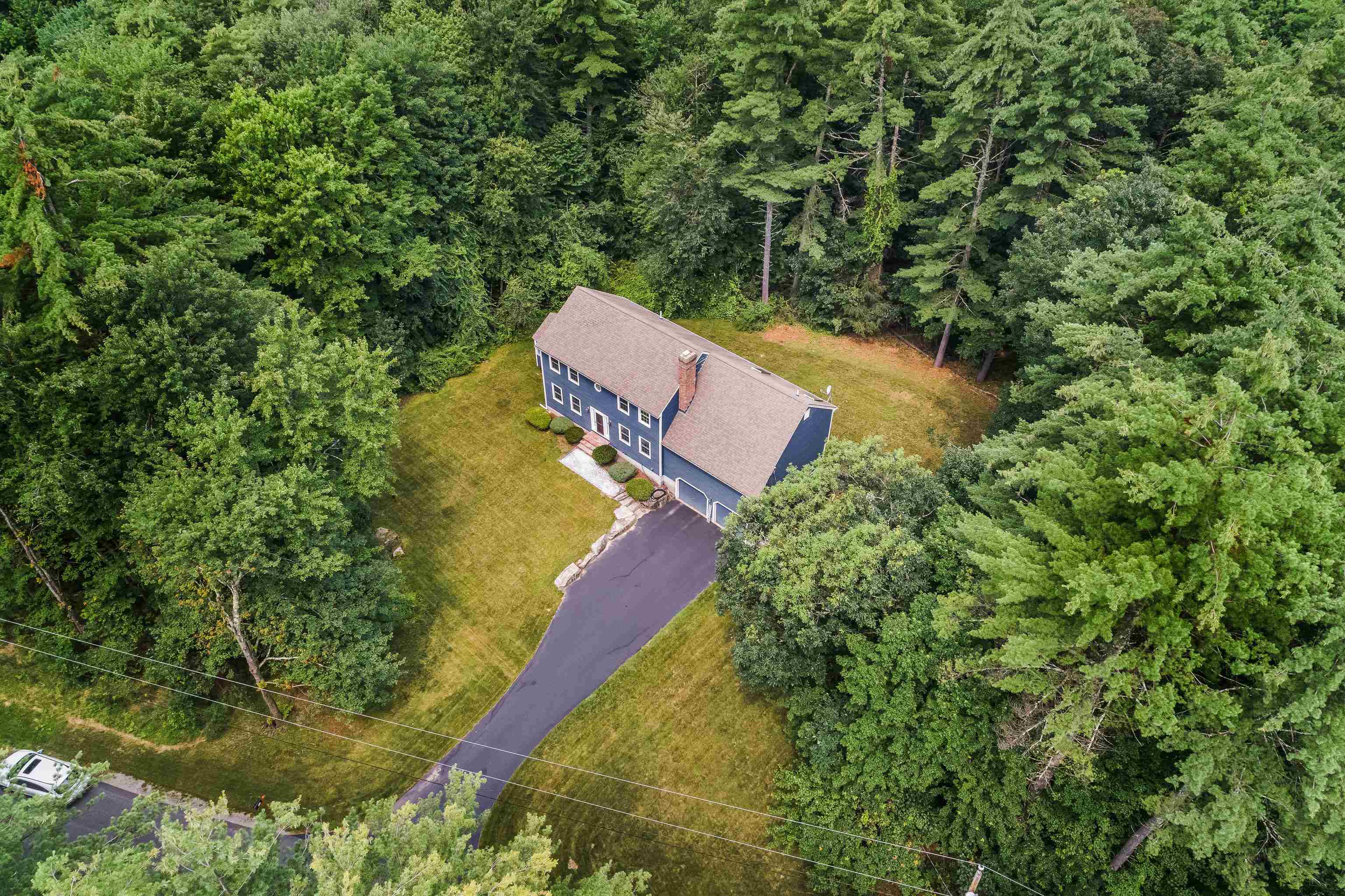 33 New Merrimack Road Bedford, NH 03110 - Photo 3 of 40