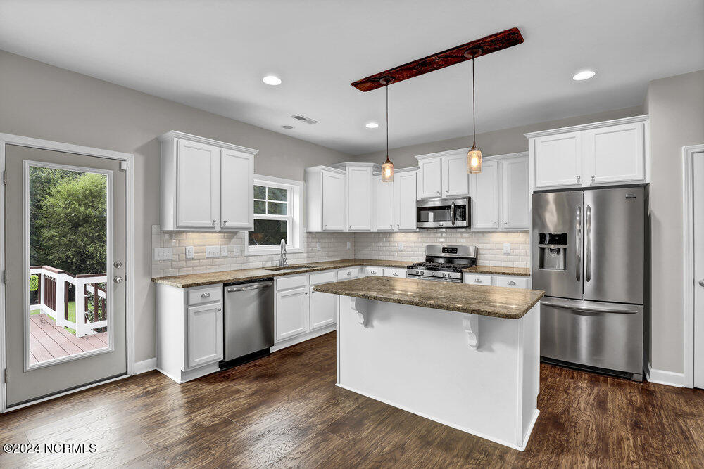 801 Rosedale Drive Hampstead, NC 28443 - Photo 8 of 54 008_6g8a2160_769