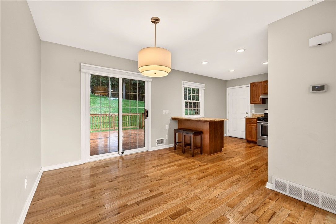 16 Bittersweet Road Perinton, NY 14450 - Photo 5 of 27 Gallery Image 5