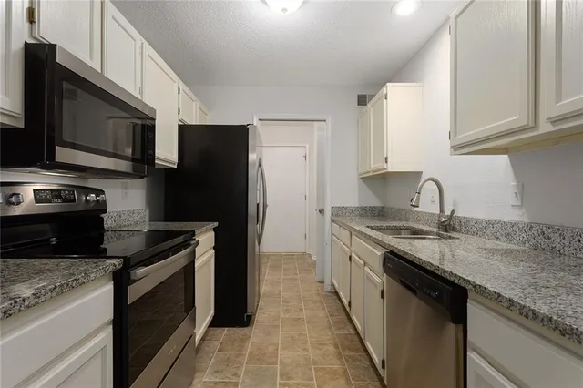 $199,000 | 1111 North 84th Terrace, Kansas City, KS 66112