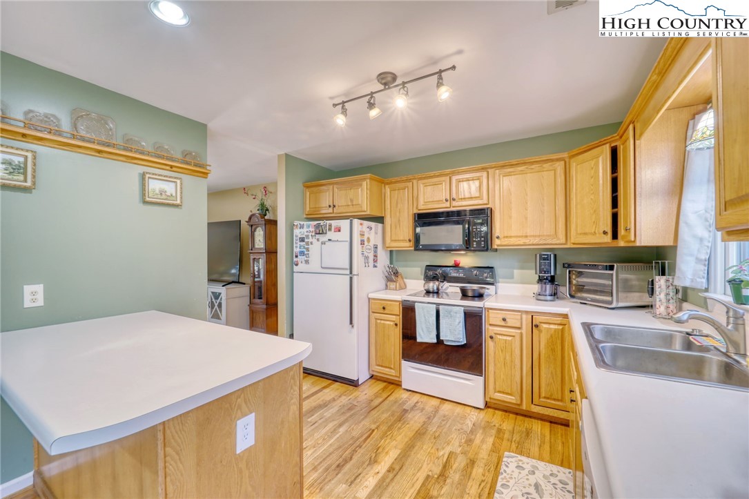 194 Pine Hill Road Boone, NC 28607 - Photo 15 of 47 Gallery Image 15