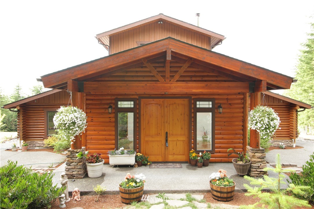 1092 McCrorie Road Port Angeles, WA 98362 - Photo 2 of 20 Gallery Image 2