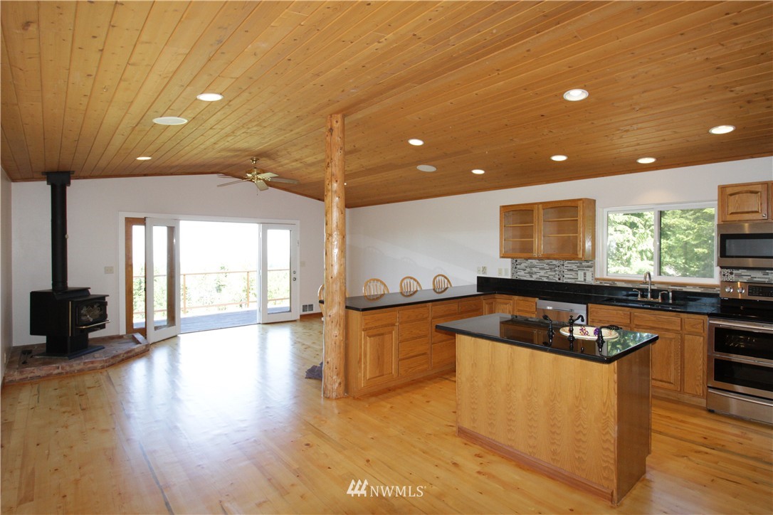 1092 McCrorie Road Port Angeles, WA 98362 - Photo 12 of 20 Gallery Image 12