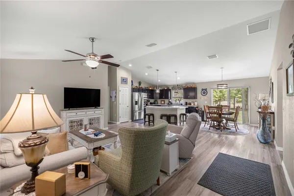 $305,000 | 19839 Southwest 59th Lane, Dunnellon, FL 34431