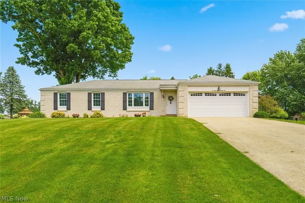 $259,900 | 7891 Autumnwood Street Northwest, North Canton, OH 44720