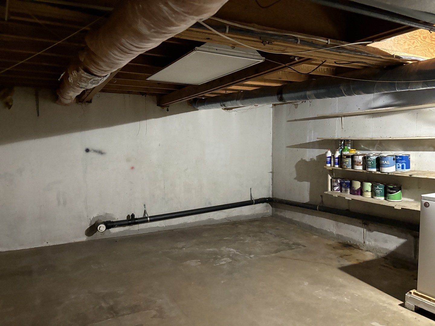 411 Phyllis Avenue Rochelle, IL 61068 - Photo 21 of 26 a view of a room with storage