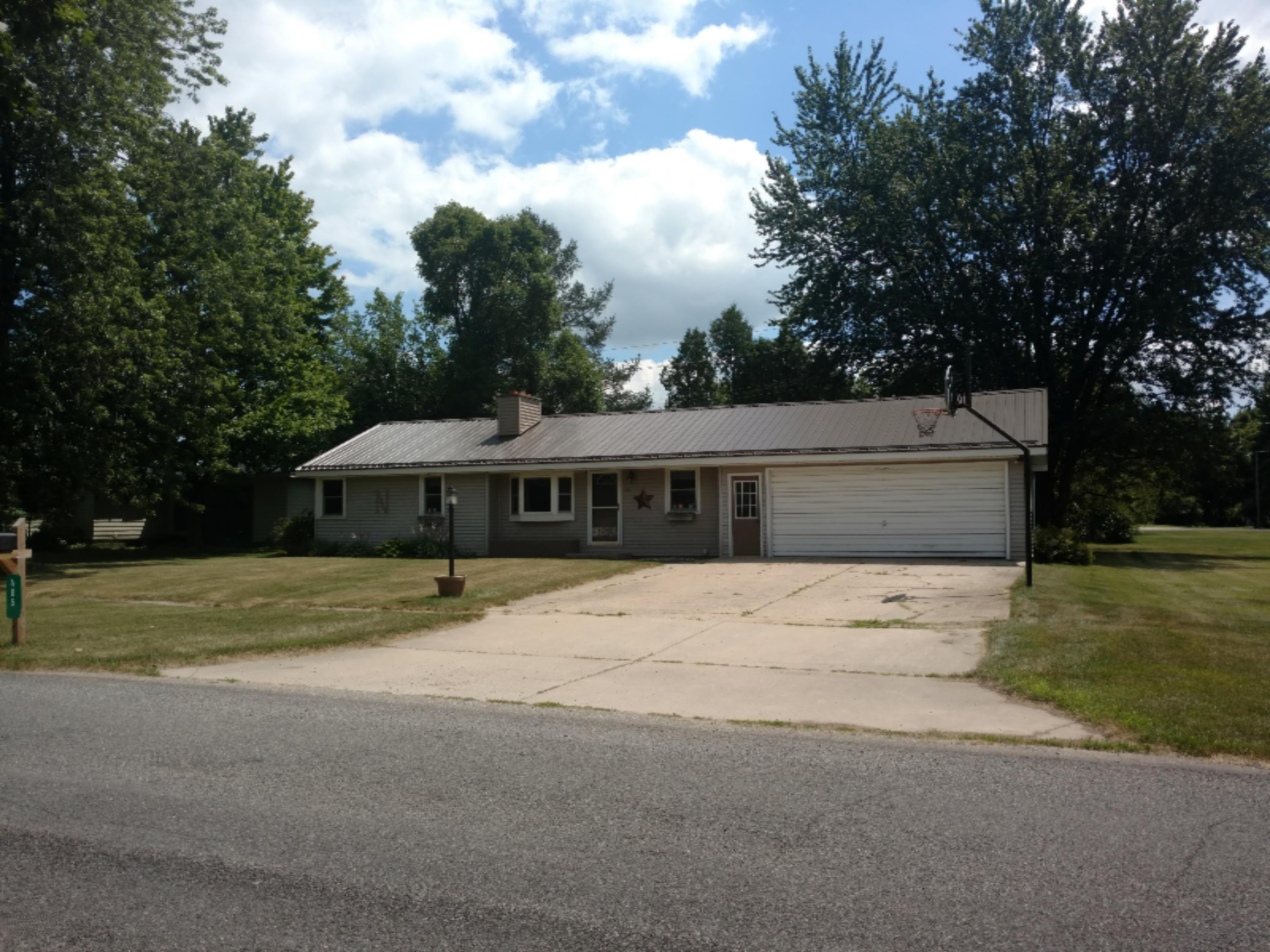405 West Gilson Street Edmore, MI 48829 - Photo 9 of 16 IMG_20170717_144115272