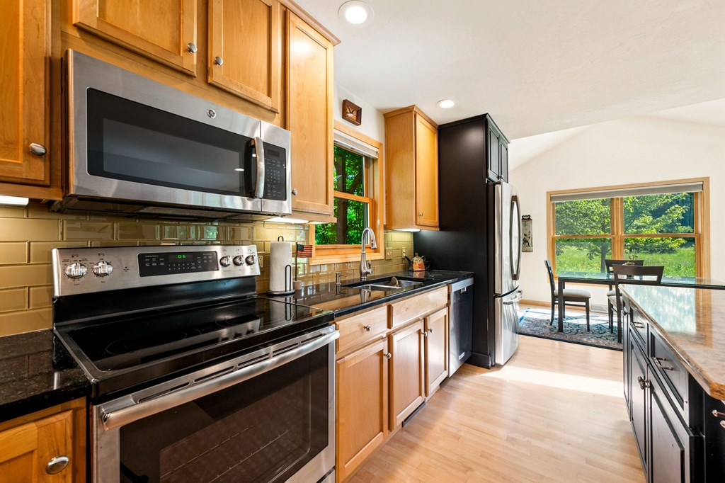 7814 Eames Farm Road, Unit 3V Egg Harbor, WI 54209 - Photo 6 of 26