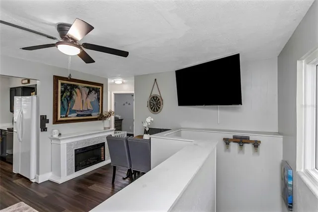 $370,000 | 733 New Jersey Street, Clearwater, FL 33756