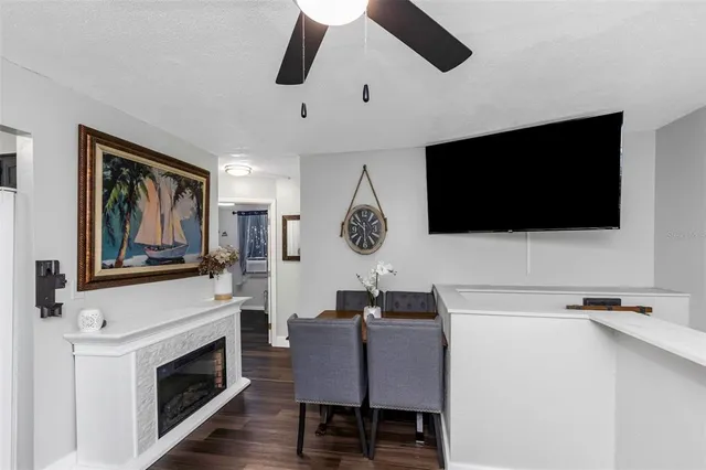 $370,000 | 733 New Jersey Street, Clearwater, FL 33756