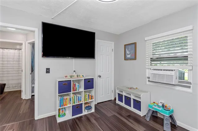 $370,000 | 733 New Jersey Street, Clearwater, FL 33756