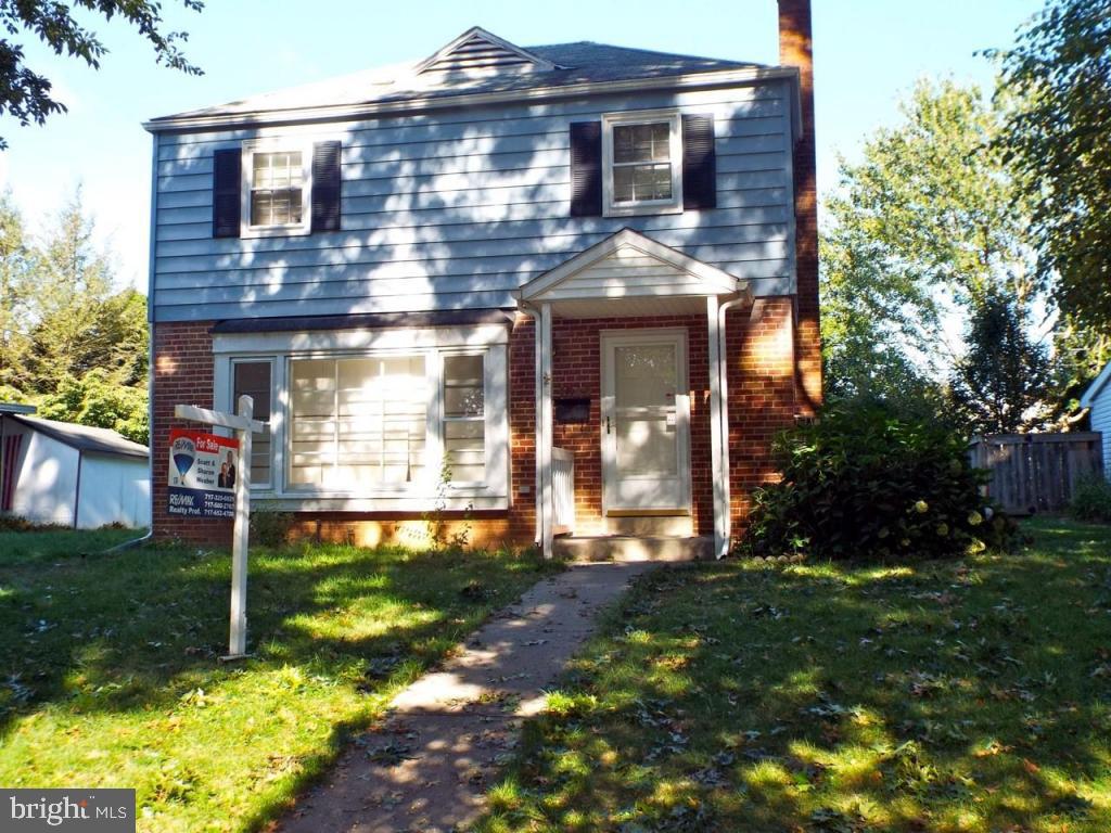 1645 Robin Road Lebanon, PA 17042 - Photo 1 of 14 Gallery Image 1
