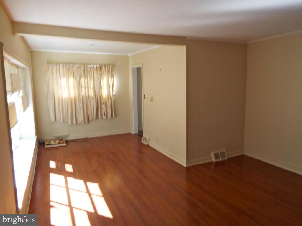1645 Robin Road Lebanon, PA 17042 - Photo 6 of 14 Gallery Image 6