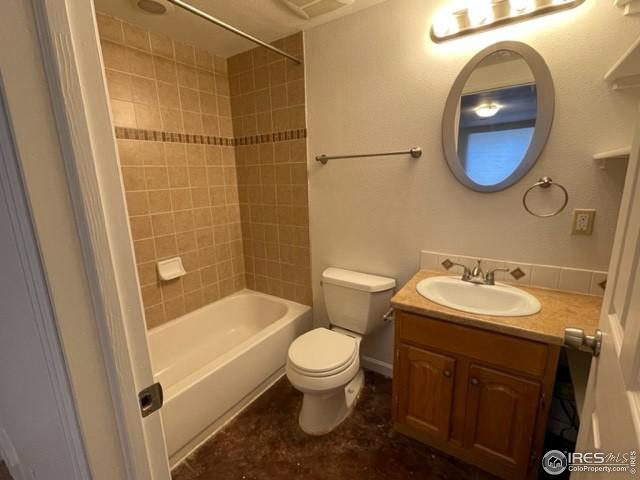 1187 Bear Mountain Drive, Unit A Boulder, CO 80305 - Photo 20 of 26 a bathroom with a sink a toilet and shower