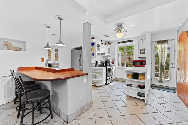 $3,500 | 515 Crystal Beach Avenue, Crystal Beach, FL 34683