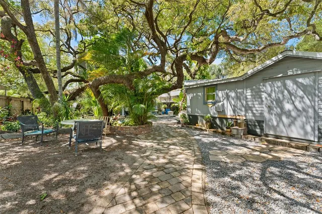 $3,500 | 515 Crystal Beach Avenue, Crystal Beach, FL 34683