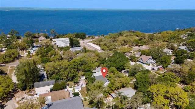 $3,500 | 515 Crystal Beach Avenue, Crystal Beach, FL 34683