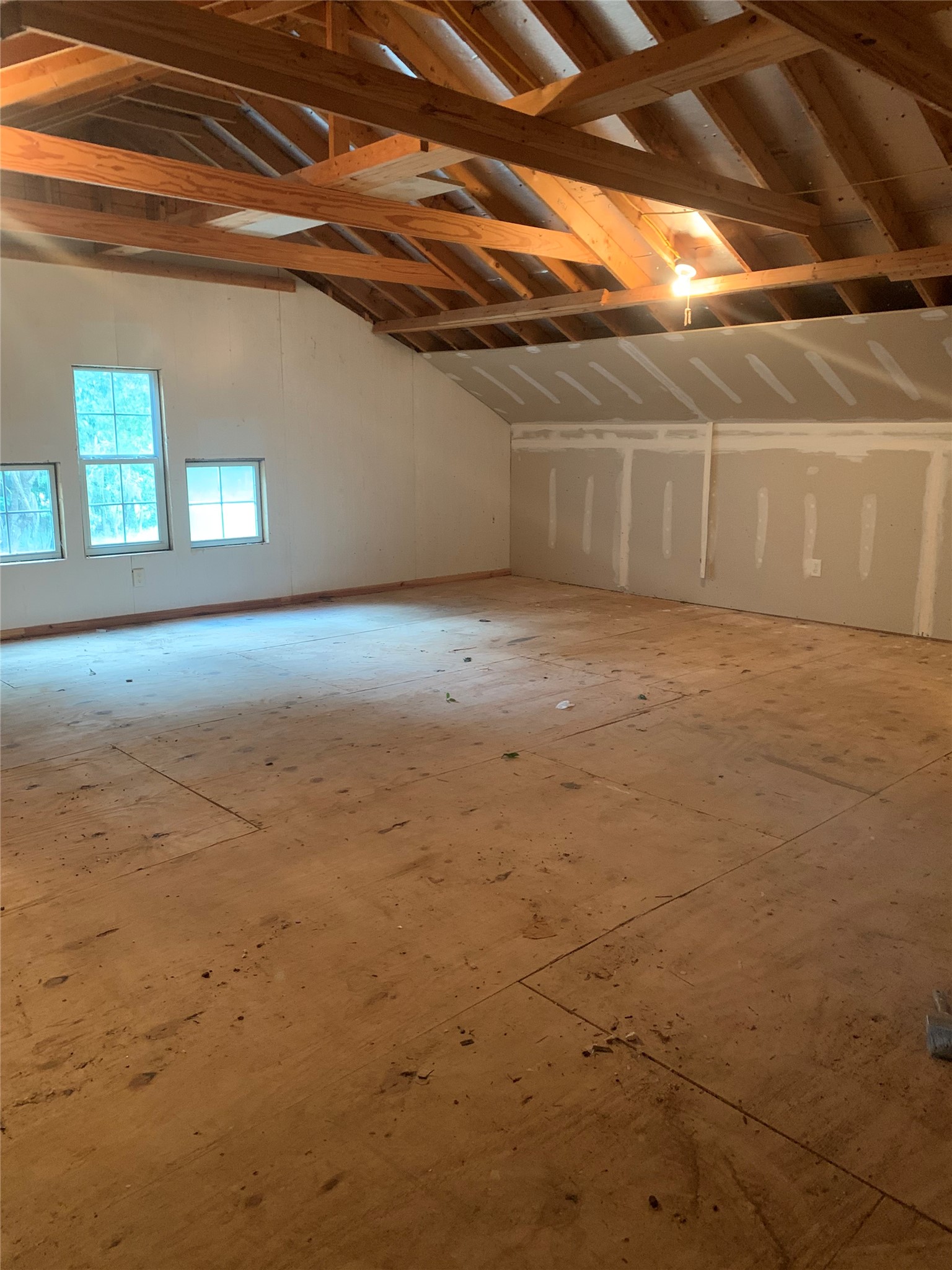 11 Lords Circle Coldspring, TX 77331 - Photo 23 of 26 Upstairs space