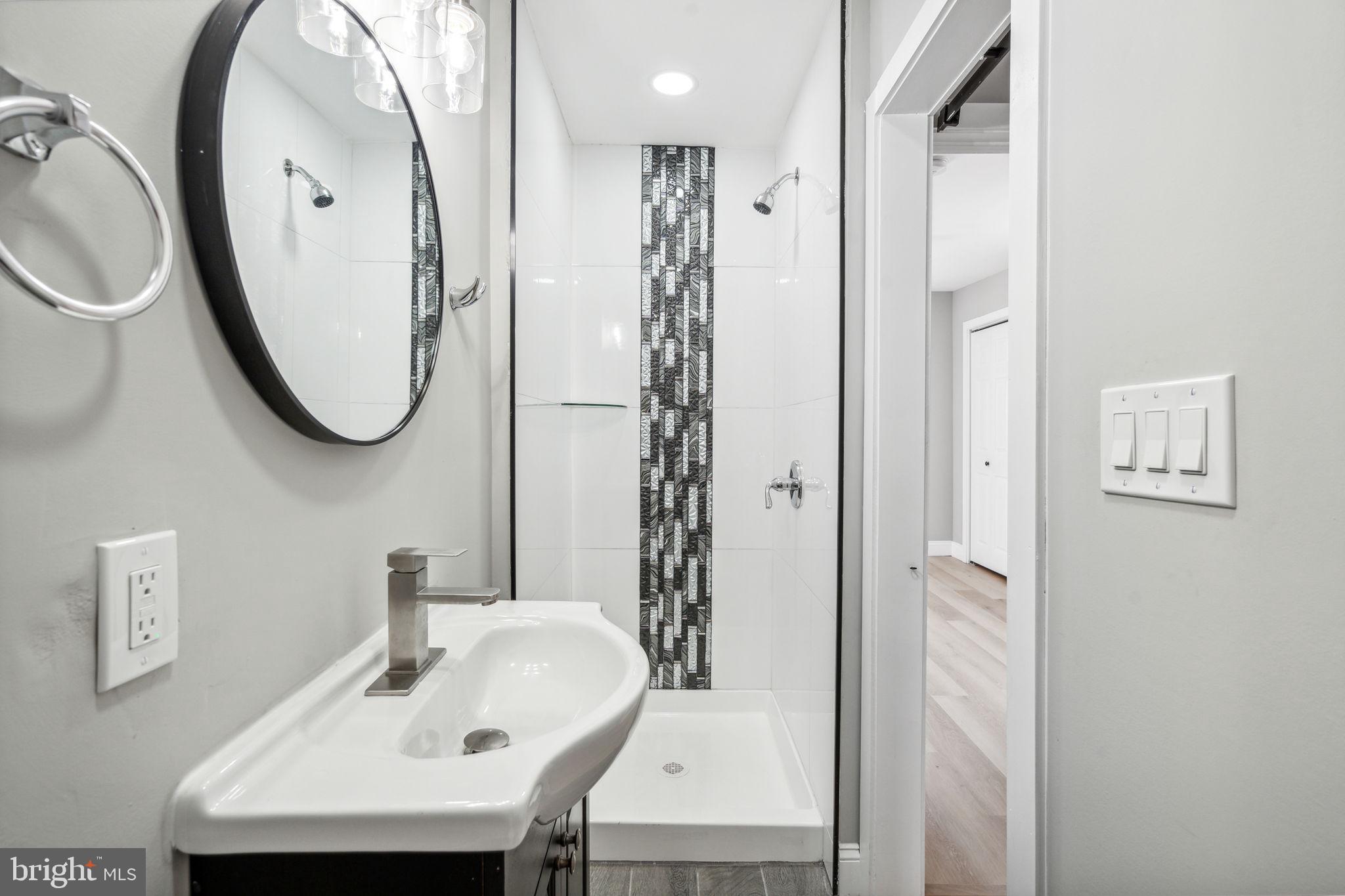 1830 Sulis Street Philadelphia, PA 19141 - Photo 10 of 37 Unit 1 first luxury bath